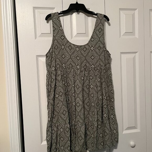 Dress - Picture 4 of 4